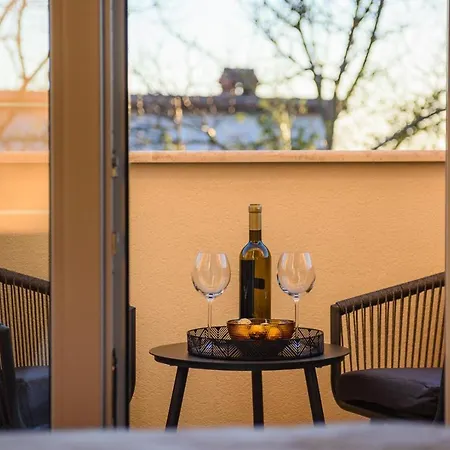 Alloro With Pool Villa Muntrilj