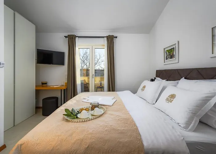 Alloro With Pool Muntrilj